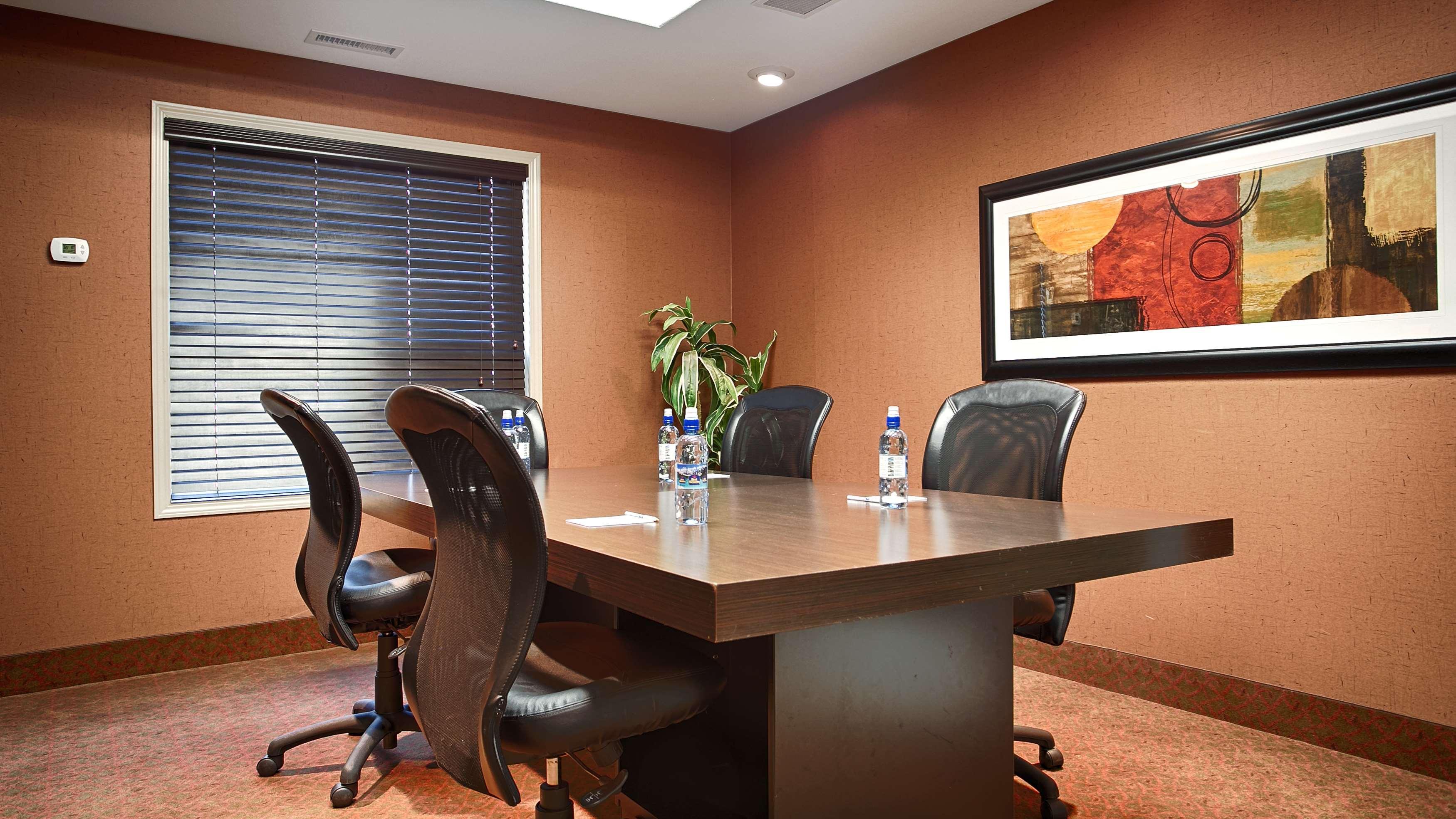 Best Western Wainwright Inn & Suites Luaran gambar