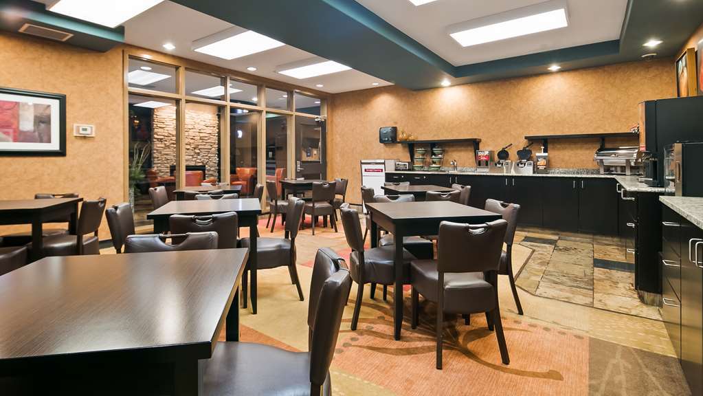 Best Western Wainwright Inn & Suites Restoran gambar